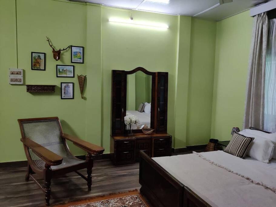The Nook Rooftop Condo And Garden Ґувахаті Екстер'єр фото